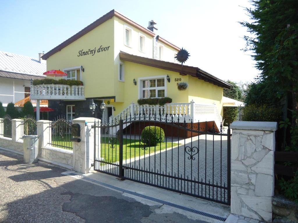 Apartmán Slnecny Dvor Vel'ka Lomnica Exteriér fotografie